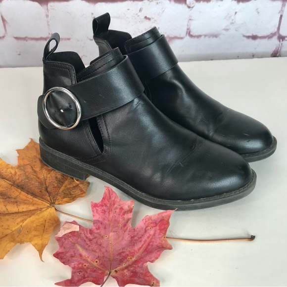 H&M Divided Faux Leather Black Cut-out Low Heel Moto Ankle Boot Size 5.5 - Picture 1 of 16